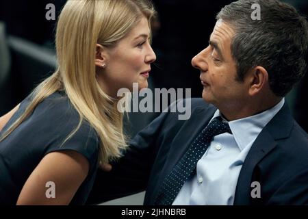 ROSAMUND PIKE, ROWAN ATKINSON, JOHNNY ENGLISH REBORN, 2011 Foto Stock