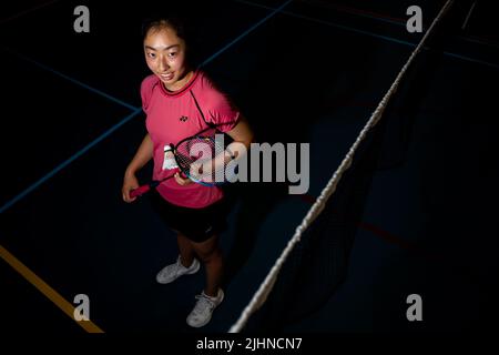 ARNHEM, PAESI BASSI - LUGLIO 19: Il giocatore di badminton Flora Wang pone per una foto durante una sessione fotografica al Nationaal Sportcentrum Papendal il 19 luglio 2022 ad Arnhem, Paesi Bassi (Foto di Rene Nijhuis/Orange Pictures) Foto Stock