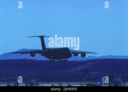 Silhouette Galaxy C-5 Lockheed Foto Stock