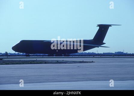 Silhouette Galaxy C-5 Lockheed Foto Stock