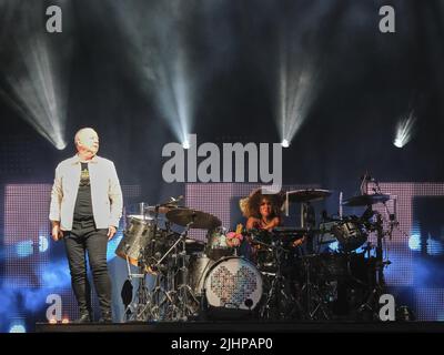 Arena, Verona, Italia, 18 luglio 2022, Simple Minds durante Simple Minds - 40 anni di visite Tour - Concerto di Musica Foto Stock