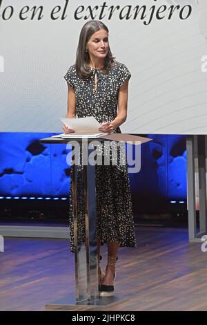 Madrid, Spagna. 20/07/2022, King Felipe e Queen Letizia alla presentazione delle borse di studio della Fondazione la Caixa a Madrid, mercoledì 20 giugno 2022 Credit: CORDON PRESS/Alamy Live News Foto Stock