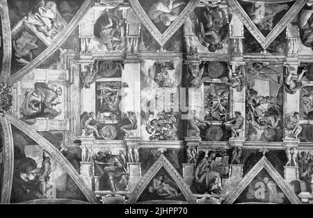 Historisches Bild von Ein Ausschnitt der Decke der Sixtinischen Kapelle, Michelangelo, Vatikan, Rom, Italien / immagine storica di una sezione del soffitto della Cappella Sistina, Michelangelo, Vaticano, Roma, Italia, Historisch, restaurierte digitale Reproduktion einer Originalvorlage aus dem 19. Jahrhundert, genaues Originaldatum nicht bekannt, Foto Stock