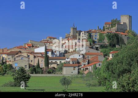 Francia, Pyrénées-Orientales (66) Montalba-le-Château, le village / Francia, Pyrénées-Orientales Montalba-le-Château, il villaggio Foto Stock