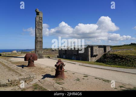 Francia, regione Bretagne (Bretagna), punta settentrionale del Finistère, Pays d'Iroise, pointe Saint-Mathieu, Plougonvelin, Mémorial National des Marins morts pour la France (memoria nazionale dei marinai morti per la Francia), Foto Stock