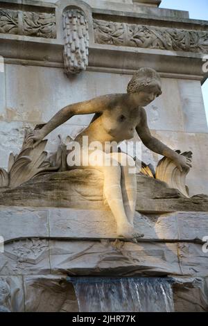Francia, Regione Grand Est, Marna, Reims, Place Drouet d'Erlon, Fontaine Subé (fontana) Foto Stock