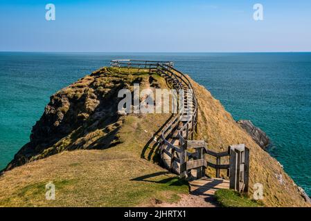 Il punto panoramico si affaccia sulla spiaggia di Sango Bay a Durness, una delle molte spiagge meravigliose situate nelle Highlands scozzesi nord-occidentali Foto Stock