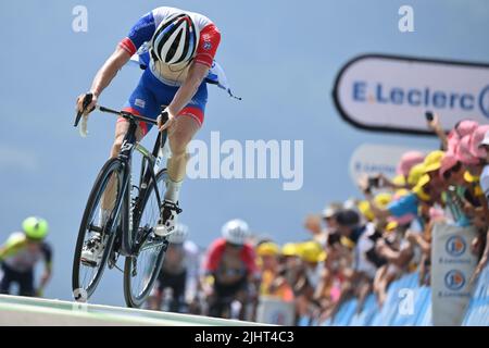 Il francese David Gaudu di Groupama-FDJ attraversa il traguardo della tappa 17 della gara ciclistica Tour de France, da Saint-Gaudens a Peyragudes (130 km), Francia, mercoledì 20 luglio 2022. Il Tour de France di quest'anno si svolge dal 01 al 24 luglio 2022. BELGA FOTO DAVID STOCKMAN - UK OUT Foto Stock