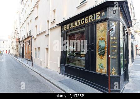 L'Hotel du Petit Moulin è un hotel autentico e segreto, situato nel cuore del quartiere 3rd di Parigi, nell'alta Marais, dove il più antico Foto Stock