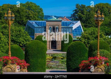Vista dell'acquario, del terrario e della sala dei coccodrilli nel giardino zoologico-botanico, Wilhelma, Stoccarda, Baden-Württemberg, Germania, Europa Foto Stock