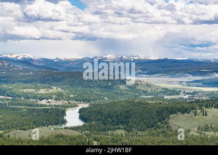 Vista della valle del fiume Snake da Signal Mountain si affaccia nel Grand Teton National Park Foto Stock