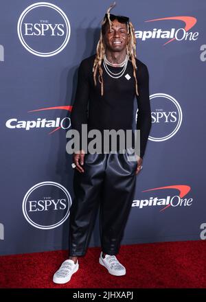 Hollywood, Stati Uniti. 20th luglio 2022. HOLLYWOOD, LOS ANGELES, CALIFORNIA, USA - 20 LUGLIO: Il rapper americano Lil Wayne (Dwayne Michael carter Jr.) arriva ai premi ESPY 2022 che si tengono al Dolby Theatre il 20 luglio 2022 a Hollywood, Los Angeles, California, Stati Uniti. (Foto di Xavier Collin/Image Press Agency) Credit: Image Press Agency/Alamy Live News Foto Stock