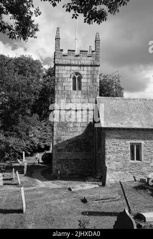 Esterno di St Mawnan e St Stephen's Church, Mawnan, Cornovaglia Foto Stock