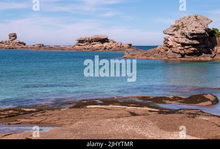 La costa di granito rosa in Bretagna, Francia Foto Stock