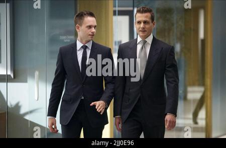 ABITI : STAGIONE 3, 2013, PATRICK J. ADAMS, GABRIEL MACHT Foto Stock