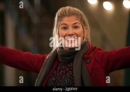 ROSAMUND PIKE, LA FINE DEL MONDO, 2013 Foto Stock