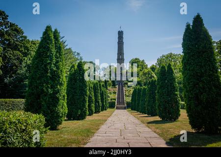 Battlefield Monument, al 77 di King Street West, fa parte dello Stoney Creek Battlefield Park. Il monumento si trova all'angolo sud-est di Centennia Foto Stock