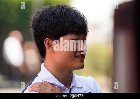 Le Castellet, Mezzolombardo, Francia. 21st luglio 2022. YUKI TSUNODA del Giappone e della Scuderia AlphaTauri si è visto durante la preparazione del Gran Premio di Formula FIA 2022 1 al circuito Paul Ricard di le Castellet, Francia. (Credit Image: © Daisy Facinelli/ZUMA Press Wire) Foto Stock