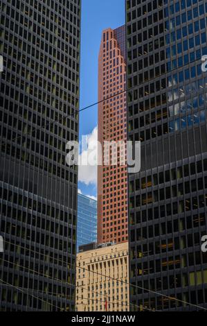 Strati di grattacieli nel distretto finanziario di Toronto, Ontario, Canada. Foto Stock