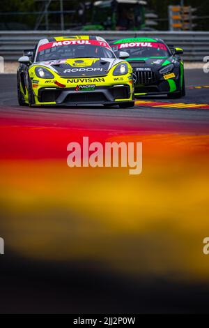 73 Max Kronberg, Daniel Blickle, Porsche 718 Cayman GT4 RS Clubsport W&S MOTORSPORT, in azione nel corso del round 5th della Championnat de France FFSA GT 2022 SRP Speedweek, dal 22 al 24 luglio a Spa-Francorchamps, Belgio - Foto Laurent Gayral / DPPI Foto Stock