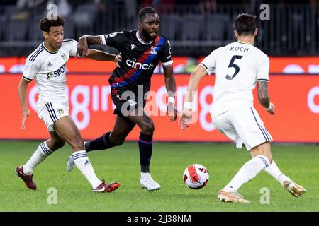 Perth, Australia, 22 luglio 2022. Odsonne Édouard di Crystal Palace controlla la palla durante IL Festival ICONA della partita di calcio internazionale tra Crystal Palace e Leeds United all'Optus Stadium il 22 luglio 2022 a Perth, Australia. Credit: Graham Conaty/Speed Media/Alamy Live News Foto Stock