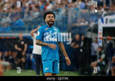 San Pietroburgo, Russia. 22nd luglio 2022. Claudio Luiz Rodrigues Parise Leonel, comunemente noto come Claudinho (No.11) di Zenit visto durante la partita di calcio della Russian Premier League tra Zenit San Pietroburgo e Krylia Sovetov Samara alla Gazprom Arena. Punteggio finale; Zenit 3:0 Krylia Sovetov. Credit: SOPA Images Limited/Alamy Live News Foto Stock