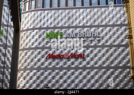 Lipsia, Germania - 25 giugno 2022: Vista sulla strada del centro commerciale Hoefe am Bruehl o colloquial Blechbuechse tradotto come lattina, nome popolare di t Foto Stock