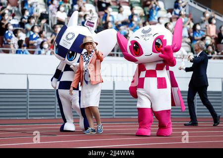 Tokyo, Giappone. 23rd luglio 2022. Il governatore di Tokyo Yuriko Koike partecipa alla cerimonia di un anno dei Giochi di Tokyo 2020 allo Stadio Nazionale del Giappone. Foto Stock