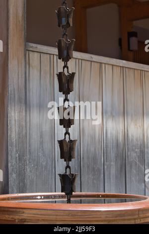 Tradizionale catena piovana giapponese Foto Stock