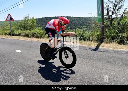 Rocamadour, Francia, 23rd luglio 2022. Florian Vermeersch del Belgio e Lotto Soudal in azione durante la tappa 20 del Tour De France, Lacapelle-Marival a Rocamadour. Credit: Pete Goding/Alamy Live News Foto Stock