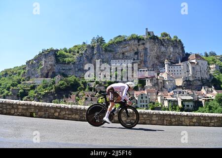 Rocamadour, Francia, 23rd luglio 2022. Durante la tappa 20 del Tour De France, Lacapelle-Marival a Rocamadour. Credit: Pete Goding/Alamy Live News Foto Stock