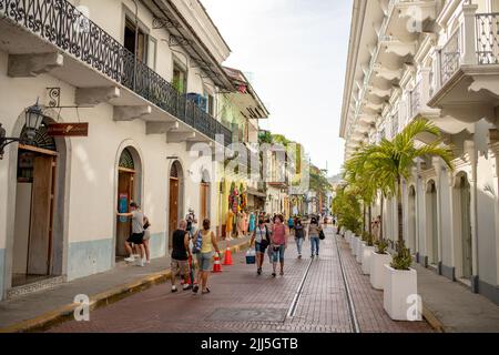Le strade e gli edifici di Panama City a Panama Foto Stock