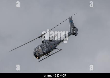 Old Warden, UK - 3rd luglio 2022: Un elicottero Westland Gazelle del team Gazelle Squadron Display durante il volo Foto Stock