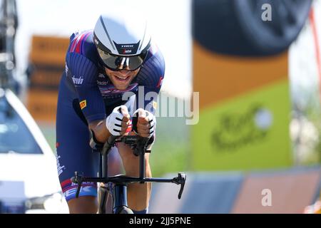 Francia. 23rd luglio 2022. Il francese Tony Gallopin di Trek-Segafredo ha ritratto in azione durante la tappa 20 della gara ciclistica Tour de France, un crono individuale del 40,7km da Lacapelle-Marival a Rocamadour, Francia, sabato 23 luglio 2022. Il Tour de France di quest'anno si svolge dal 01 al 24 luglio 2022. BELGA PHOTO DAVID PINTENS - UK OUT Credit: Belga News Agency/Alamy Live News Foto Stock