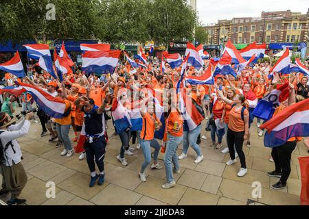 ROTHERHAM - Fans of the Netherlands durante la partita di quarti di finale della UEFA Women's EURO England 2022 tra Francia e Paesi Bassi al New York Stadium il 23 luglio 2022 a Rotherham, Regno Unito. ANP GERRIT VAN COLOGNE Foto Stock