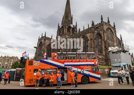 ROTHERHAM - Fans of the Netherlands durante la partita di quarti di finale della UEFA Women's EURO England 2022 tra Francia e Paesi Bassi al New York Stadium il 23 luglio 2022 a Rotherham, Regno Unito. ANP GERRIT VAN COLOGNE Foto Stock