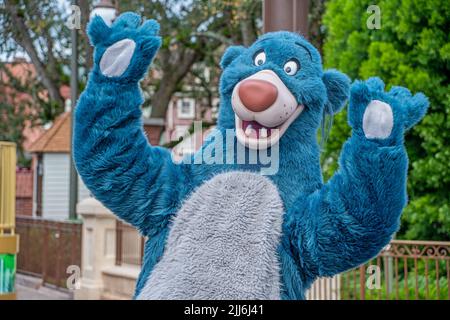 Personaggio di Baloo in una sfilata al Disney Magic Kingdom Foto Stock