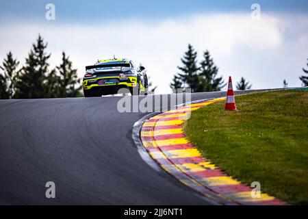 73 Max Kronberg, Daniel Blickle, Porsche 718 Cayman GT4 RS Clubsport W&S MOTORSPORT, in azione nel corso del round 5th della Championnat de France FFSA GT 2022 SRP Speedweek, dal 22 al 24 luglio a Spa-Francorchamps, Belgio - Foto Laurent Gayral / DPPI Foto Stock