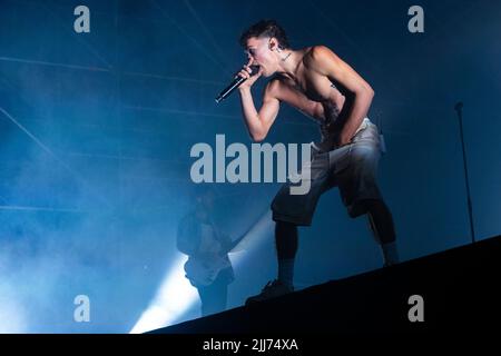 Servigliano, Italia. 23rd luglio 2022. Luglio 23 2022, Servigliano, Italia. Blanco in concerto al Nosound Festival. Credit: Mairo Cinquetti/Alamy Live News Foto Stock