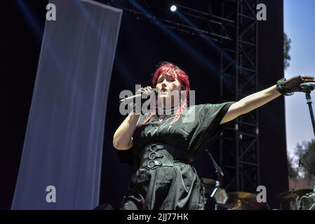 Roma, Italia. 22nd luglio 2022. Karin Ann durante l'atto di apertura di Laura Pergolizzi (LP) concerto presso l'Auditorium Parco della Musica il 22 luglio 2022 a Roma (Credit Image: © Roberto Bettacchi/Pacific Press via ZUMA Press Wire) Foto Stock