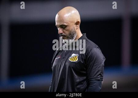 Maceio, Brasile. 23rd luglio 2022. AL - Maceio - 07/23/2022 - BRASILIANO B 2022, CRB X NOVO HORIZONTINO - Rafael Guanaes allenatore di Novorizontino durante una partita contro CRB allo stadio Rei Pele per il campionato brasiliano B 2022. Foto: Celio Junior/AGIF/Sipa USA Credit: Sipa USA/Alamy Live News Foto Stock