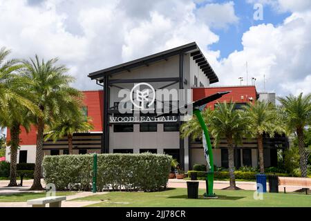 7/22/22, Babcock Ranch, Florida - Babcock Ranch pubblicizzato come la città natale di domani, vivere sostenibile, netto zero, alloggiamento privo di carbonio all'interno della Comunità di Babcock. Varie fasi in costruzione, situato vicino a Fort Myers Florida, Babcock Ranch, Florida, Venerdì 22 luglio 2022. Foto di Jennifer Greylock-Alamy Foto Stock