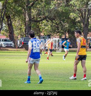 WAAFL 2021 Football C5 grado Amateurs Grand finale tra Trinity Aquinas e North Beach Football Club. Foto Stock