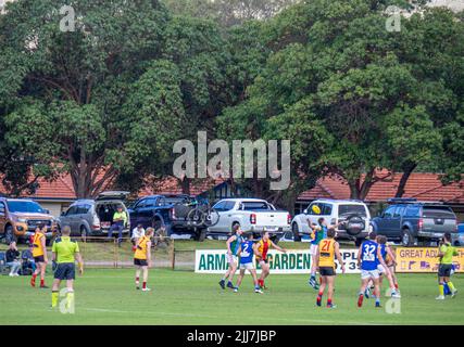 WAAFL 2021 Football C5 grado Amateurs Grand finale tra Trinity Aquinas e North Beach Football Club. Foto Stock