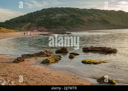 Tramonto Cala in es Tancats. Minorca. Spagna Foto Stock