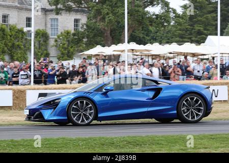 McLaren Artura supercar al Festival of Speed 2022 di Goodwood, Sussex, Regno Unito Foto Stock