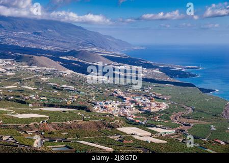 Fiume di lava solidificata che attraversa la valle di Aridane. La Palma, Isole Canarie, Spagna Foto Stock