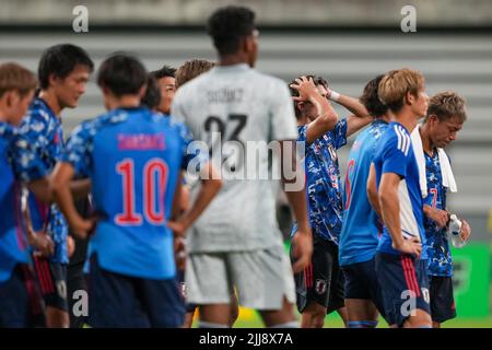 Toyota City, Giappone. 24th luglio 2022. I giocatori del Giappone reagiscono dopo una partita maschile del campionato di calcio EAFF (East Asian Football Federation) 2022 e-1 tra Cina e Giappone al Toyota Stadium di Toyota City nella prefettura di Aichi, Giappone, 24 luglio 2022. Credit: Zhang Xiaoyu/Xinhua/Alamy Live News Foto Stock