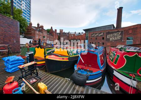 Barche a remi funzionanti a gas Street Basin Birmingham Foto Stock