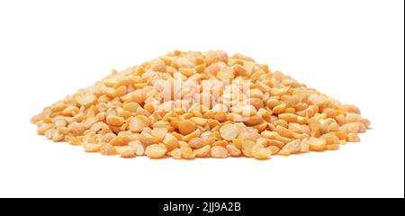 Mazzetto di piselli gialli separati su bianco. Foto Stock